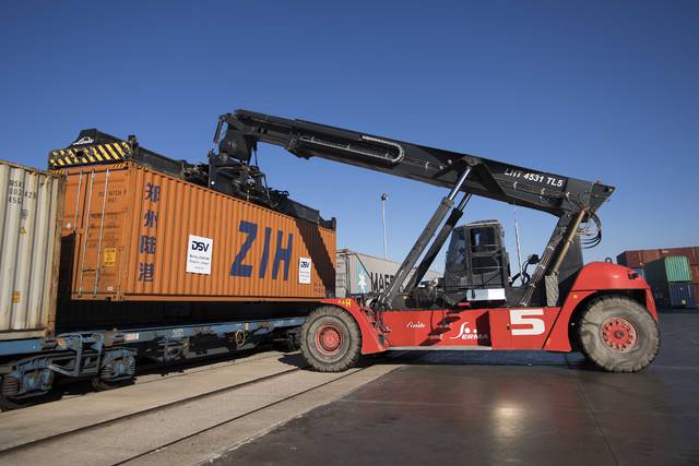 Llega el primer contenedor de la conexión ferroviaria entre China y Zaragoza Llega el primer contenedor de la conexión ferroviaria entre China y Zaragoza